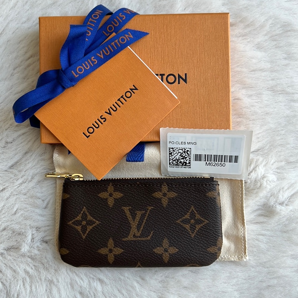 ❌SOLD❌ NEW LOUIS VUITTON MONOGRAM KEY POUCH